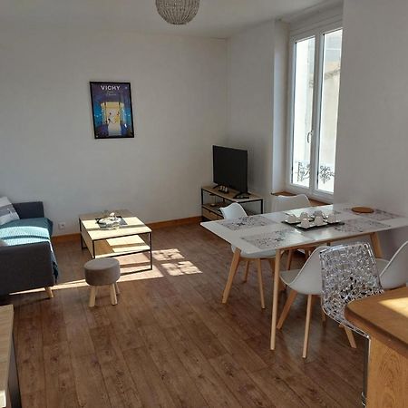Appartement Proche Des Parcs Vichy Kültér fotó